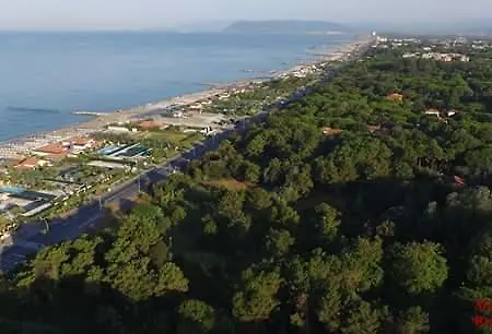 Alcione 3* Marina di Massa
